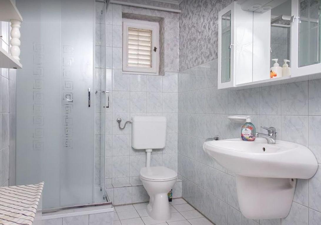 Gizella Haz Apartment Кестели Екстериор снимка