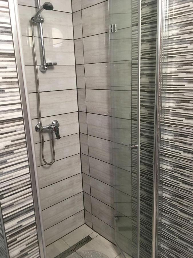 Gizella Haz Apartment Кестели Екстериор снимка