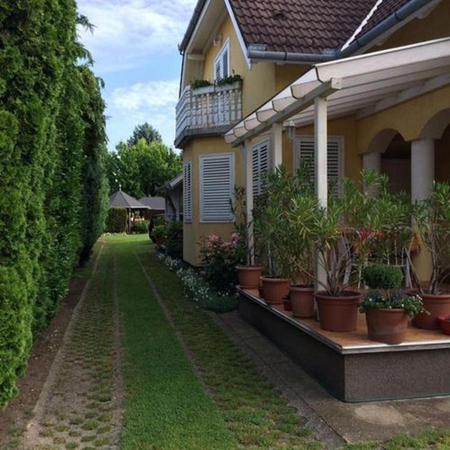 Gizella Haz Apartment Кестели Екстериор снимка