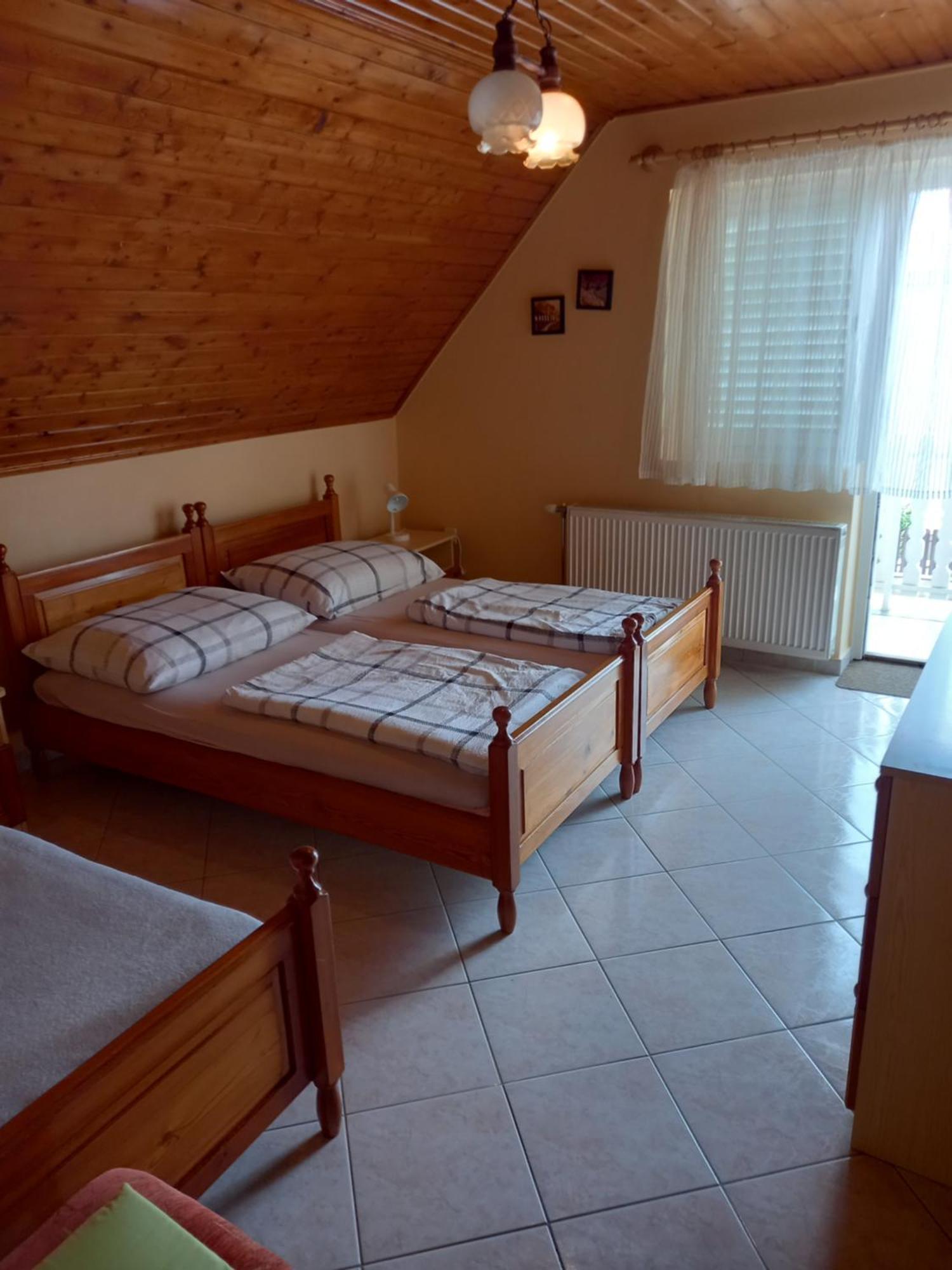 Gizella Haz Apartment Кестели Екстериор снимка